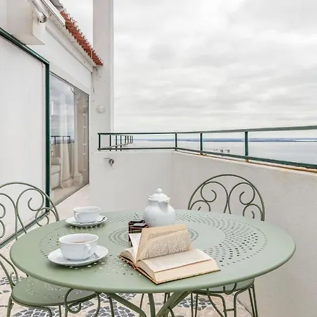 Plum Guide - Seafarer Terrace *